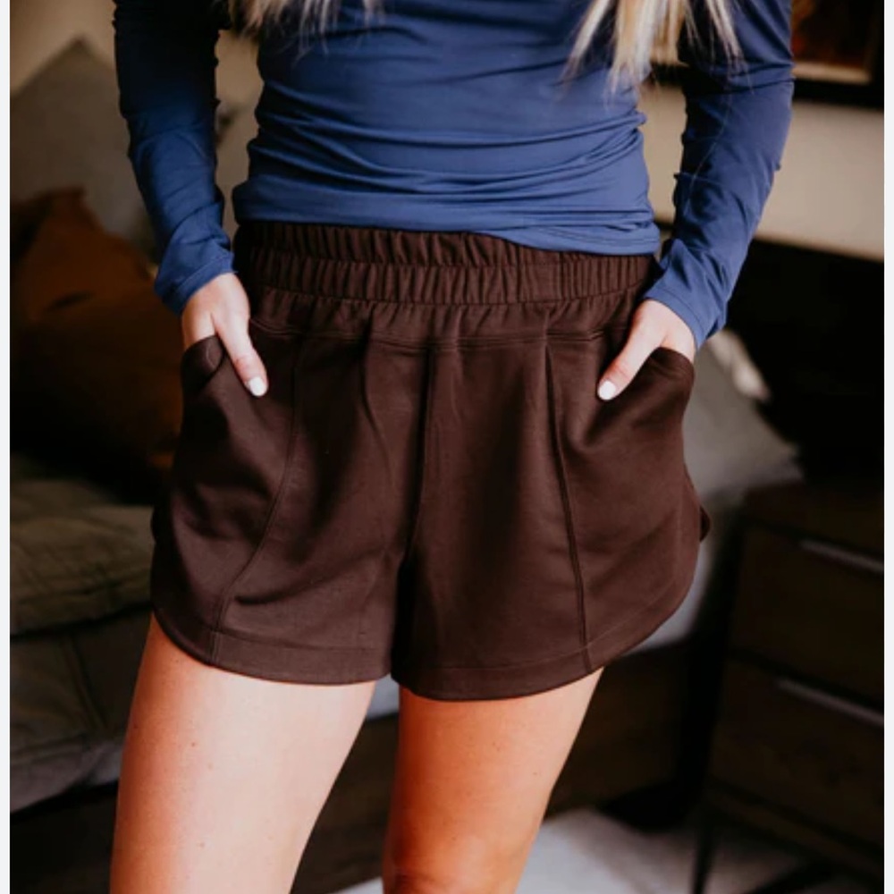 Yogalicious Scuba Zuri Shorts